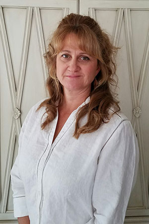 Dr. Jennifer Dufour, DC